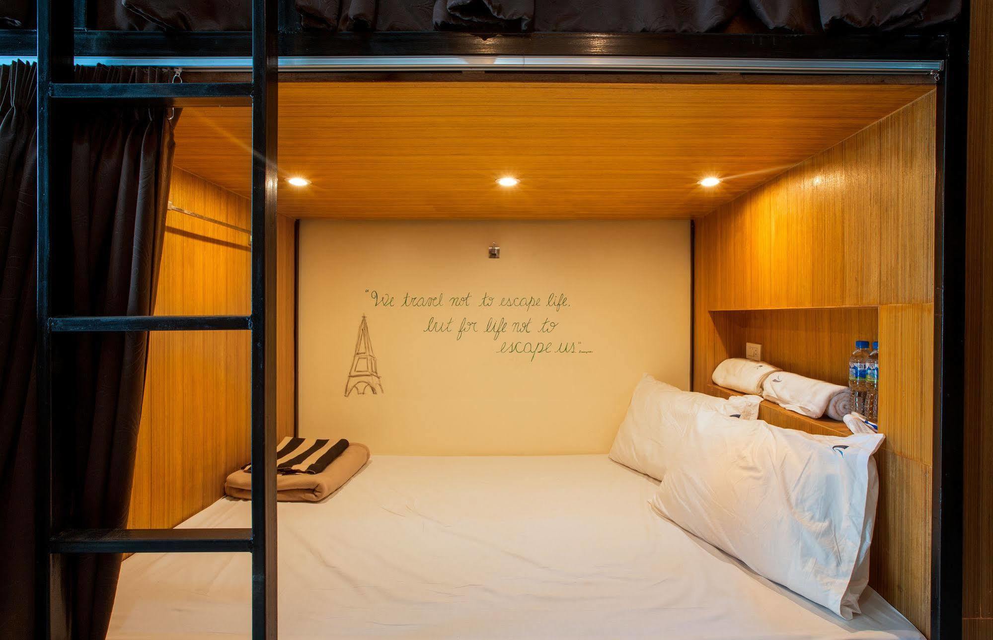 Patong Marina Hotel By Lofty Exterior foto