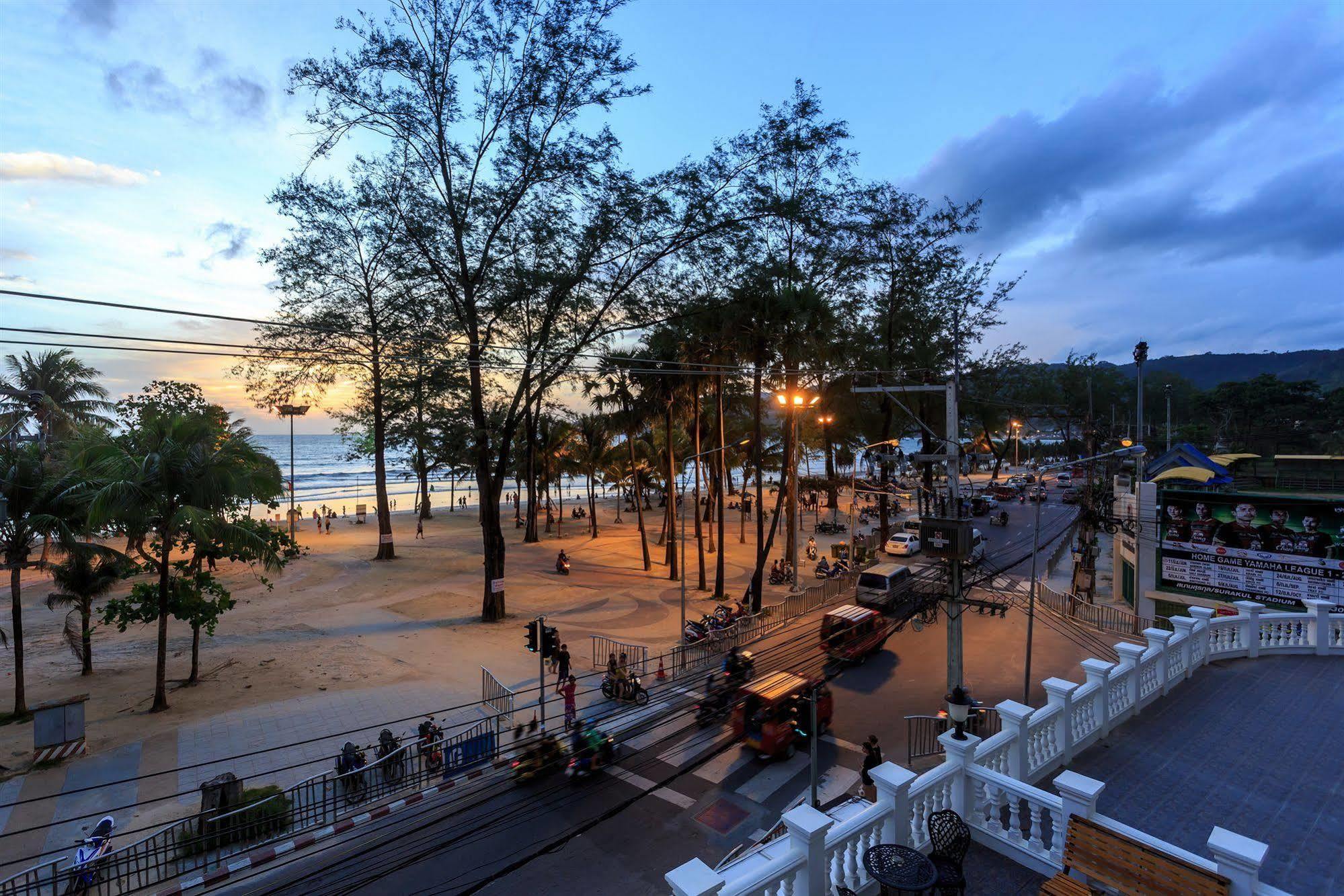 Patong Marina Hotel By Lofty Exterior foto